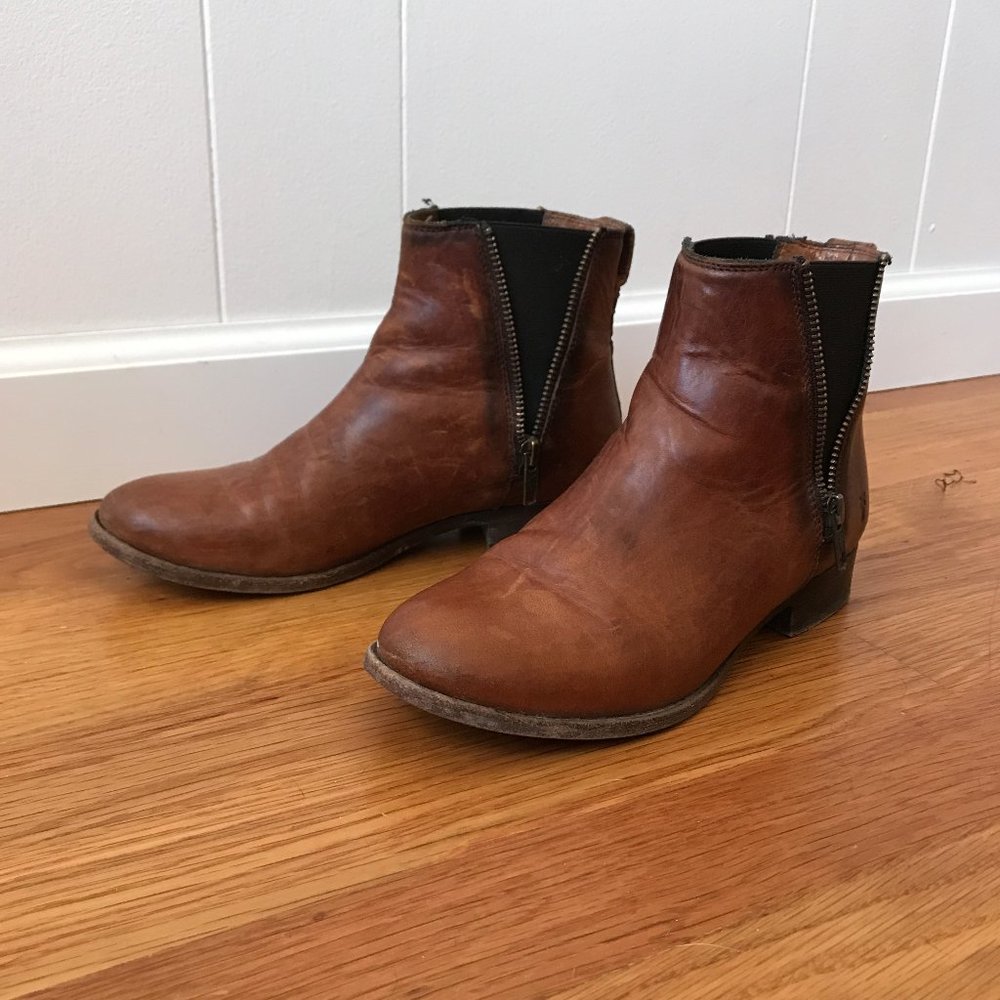 Frye Carly Zip Chelsea Boot
